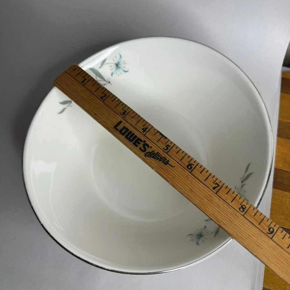 Homer Laughlin Triumph Cynthia Serving Bowl 8.25